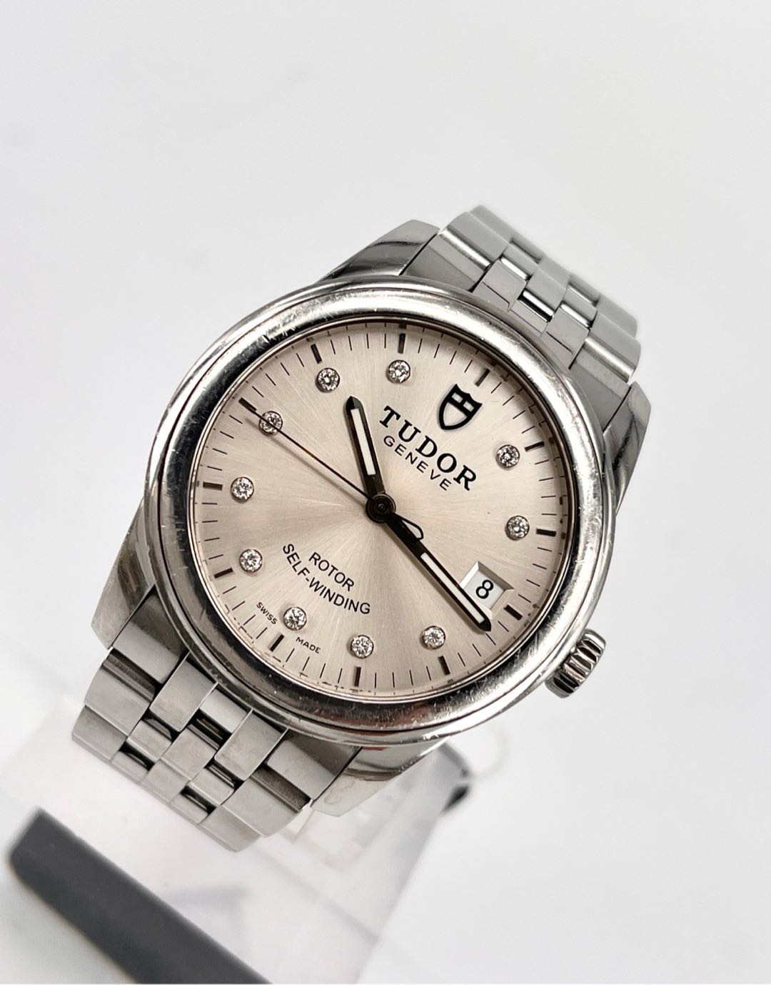 Tudor M55000-0006 detail 2