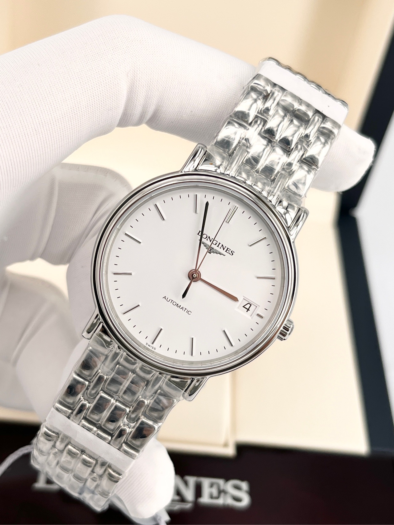 Longines L4.821.4.12.6 detail 2
