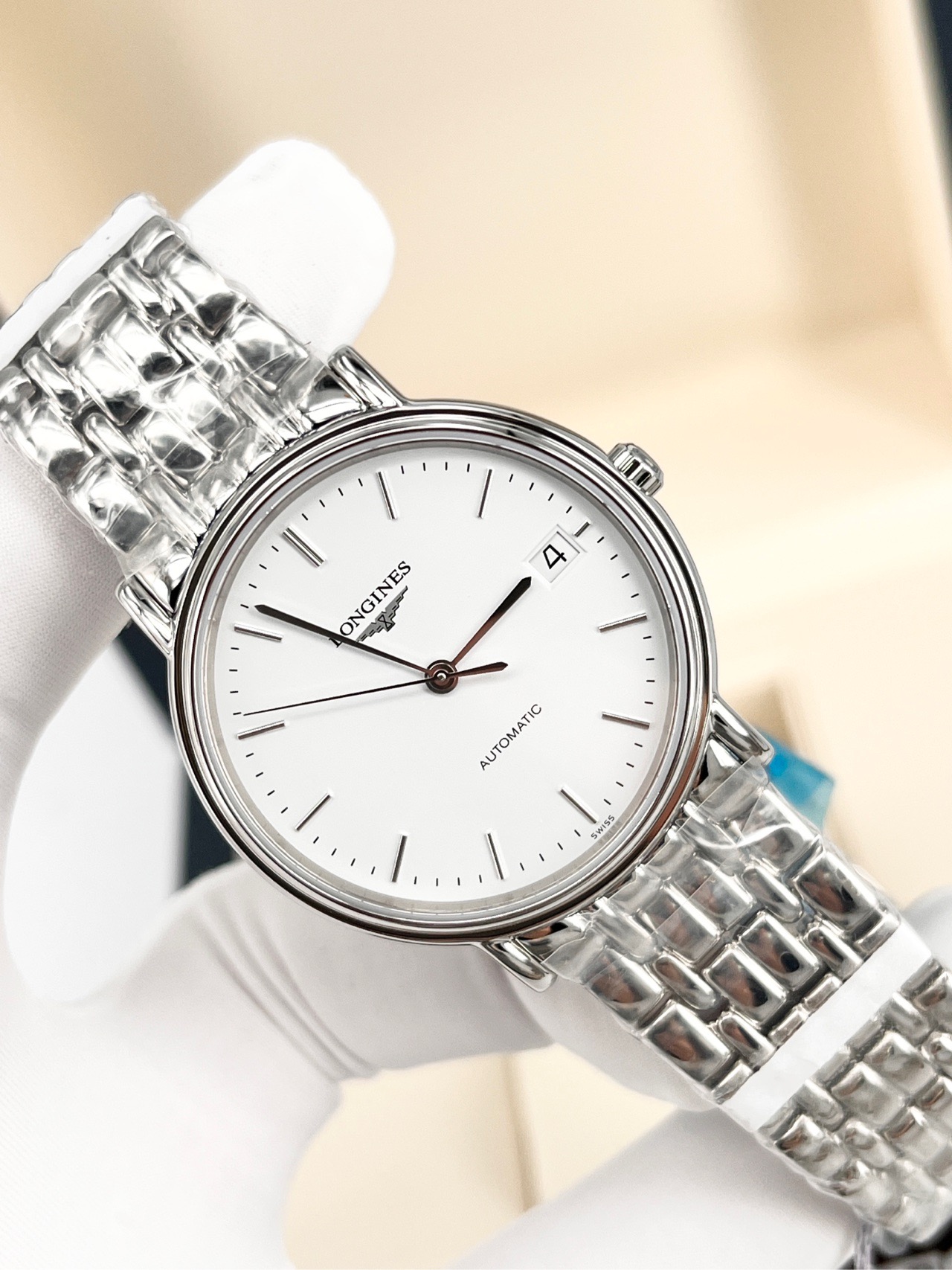Longines L4.821.4.12.6 detail 1