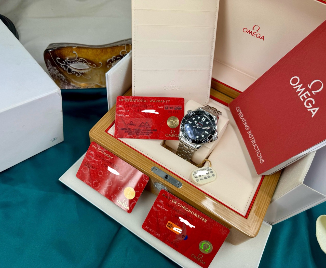 Omega 210.30.42.20.01.001