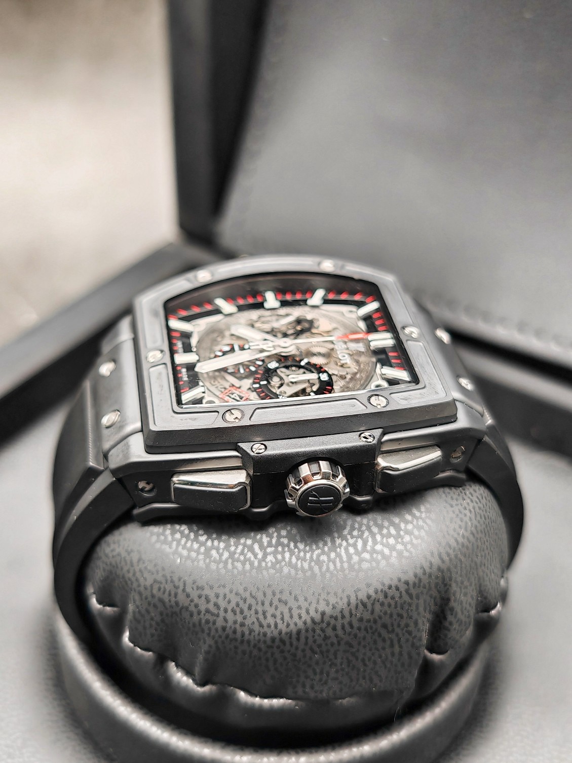 Hublot 601.CI.0173.RX detail 1