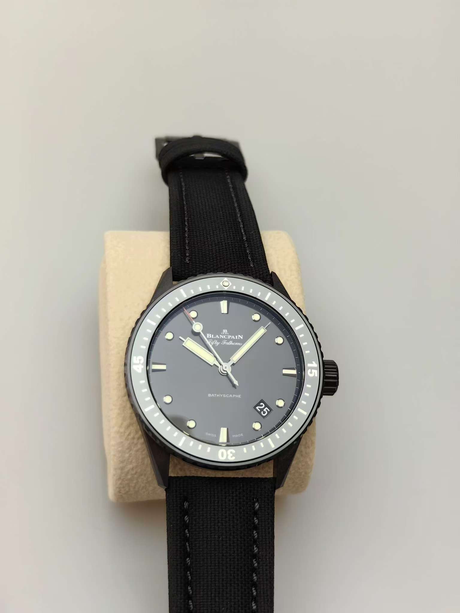 Blancpain 5000-0130-B52A detail 1