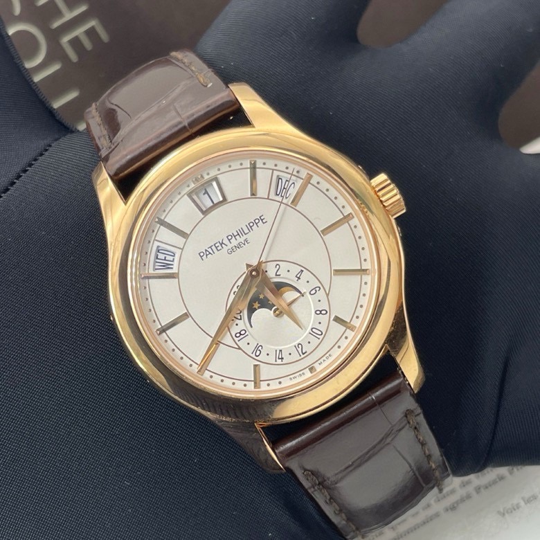 Patek Philippe 5205R-001