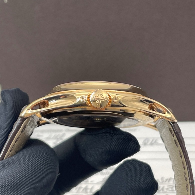 Patek Philippe 5205R-001 detail 1
