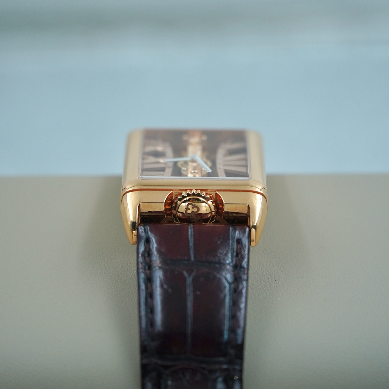 Corum B113 / 03730 detail 1