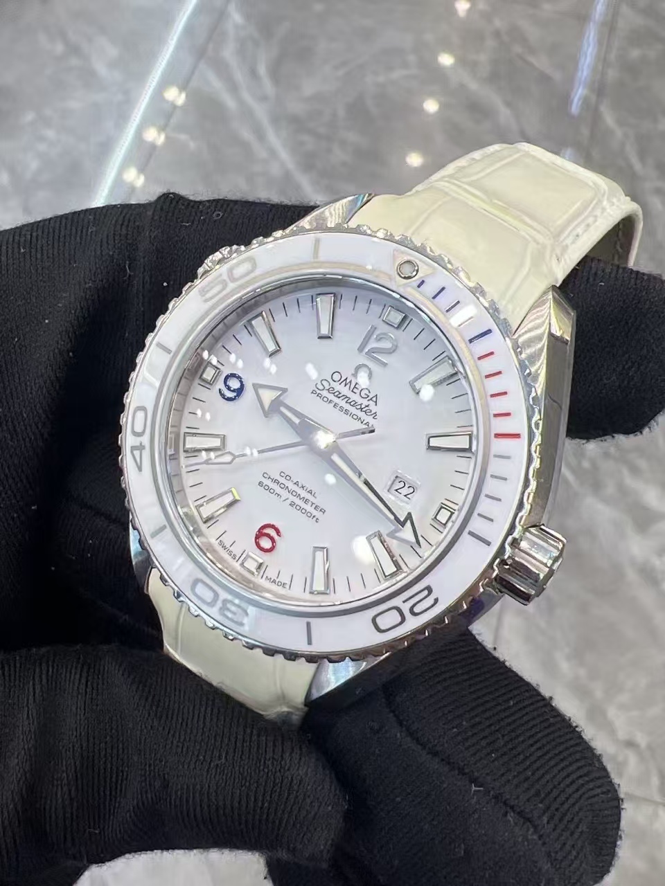 Omega 522.33.38.20.04.001 detail 4