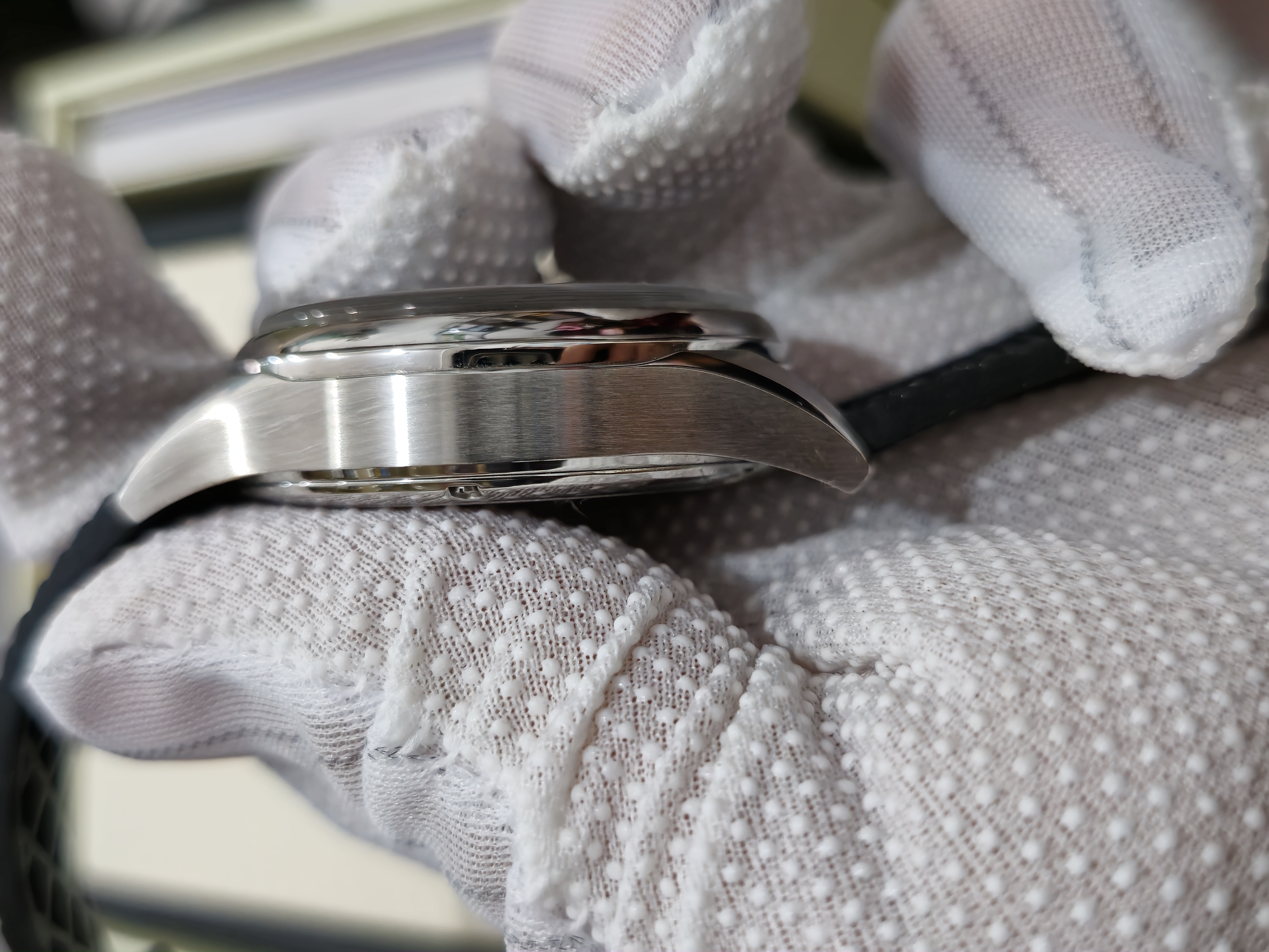 Carl F. Bucherer 00.10803.08.32.02 detail 4