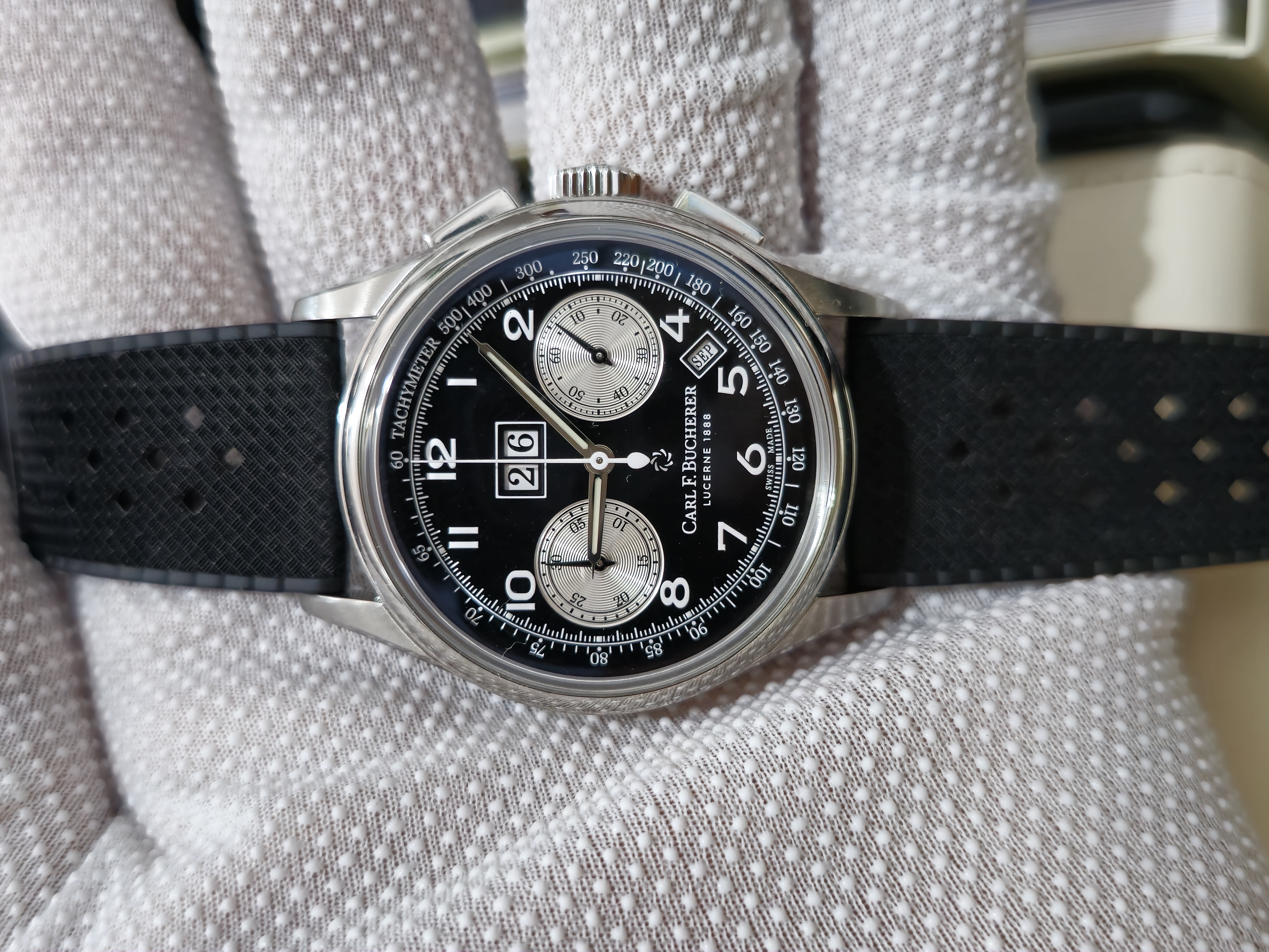 Carl F. Bucherer 00.10803.08.32.02 detail 1