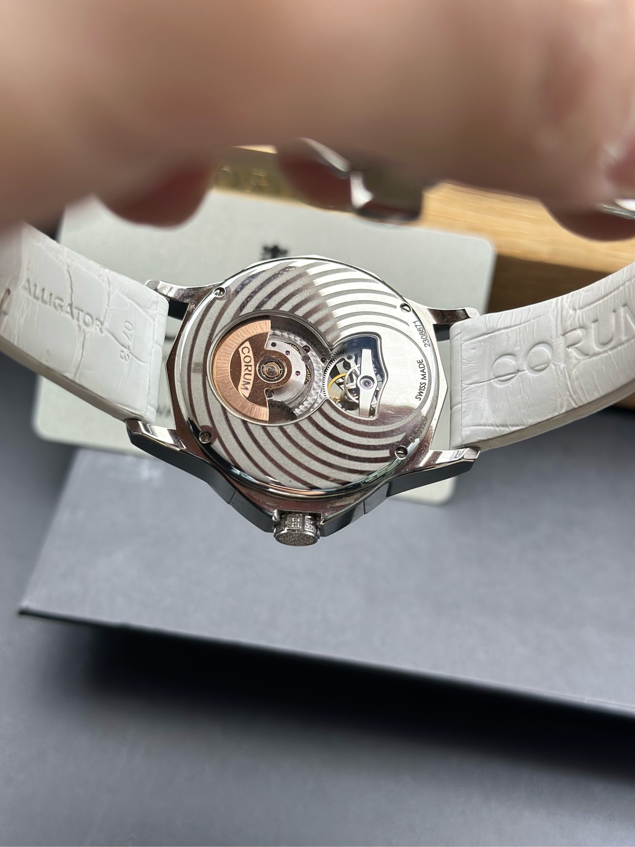 Corum 029.102.47.0F09PN11 detail 6
