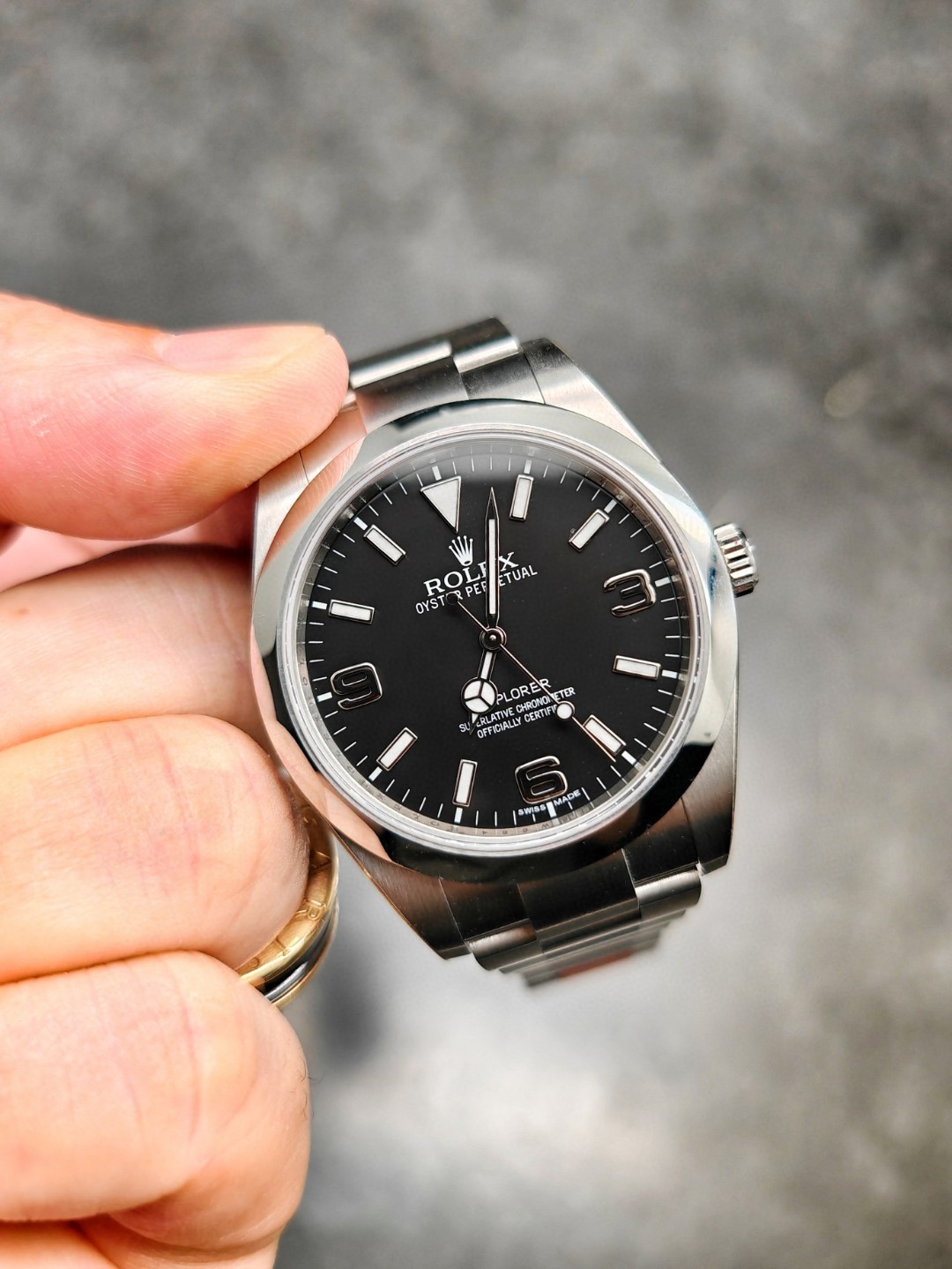 Rolex 214270 detail 4