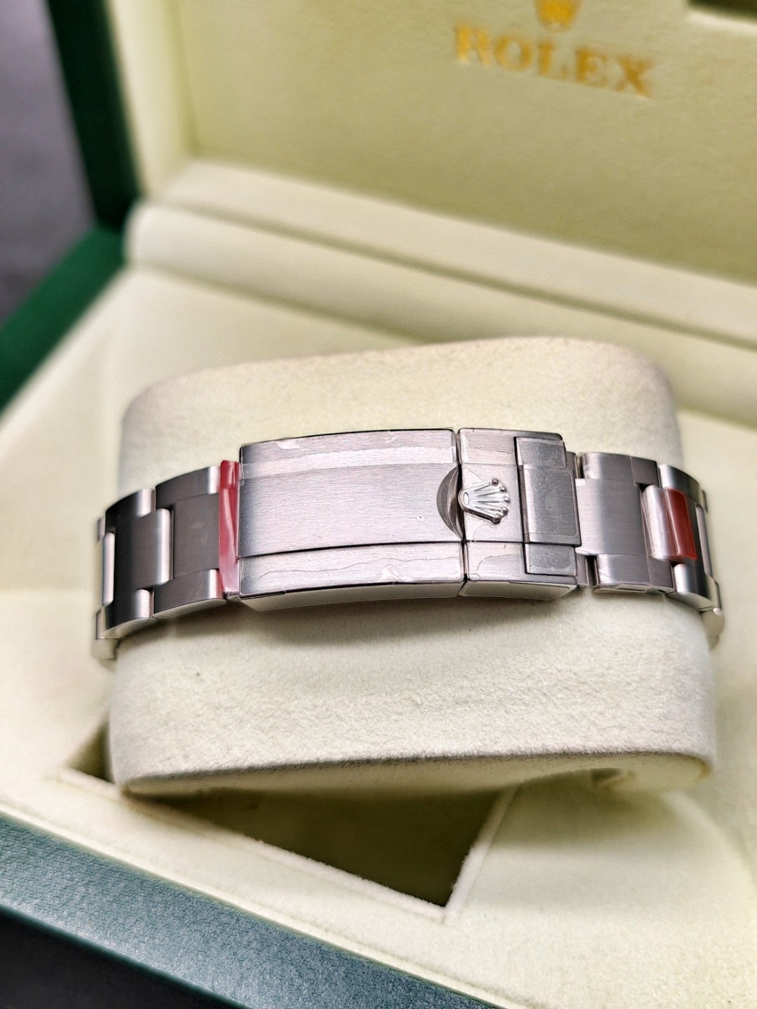 Rolex 214270 detail 8