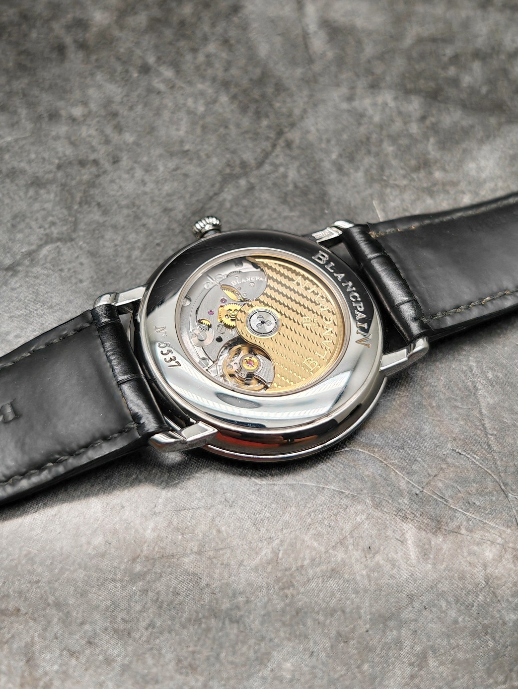 Blancpain 6651-1127-55B detail 6
