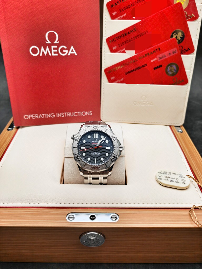 Omega 210.30.42.20.01.002 detail 7
