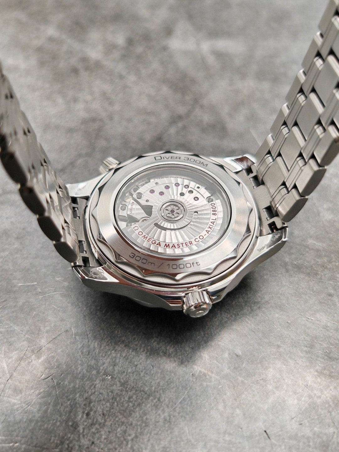 Omega 210.30.42.20.03.001 detail 5
