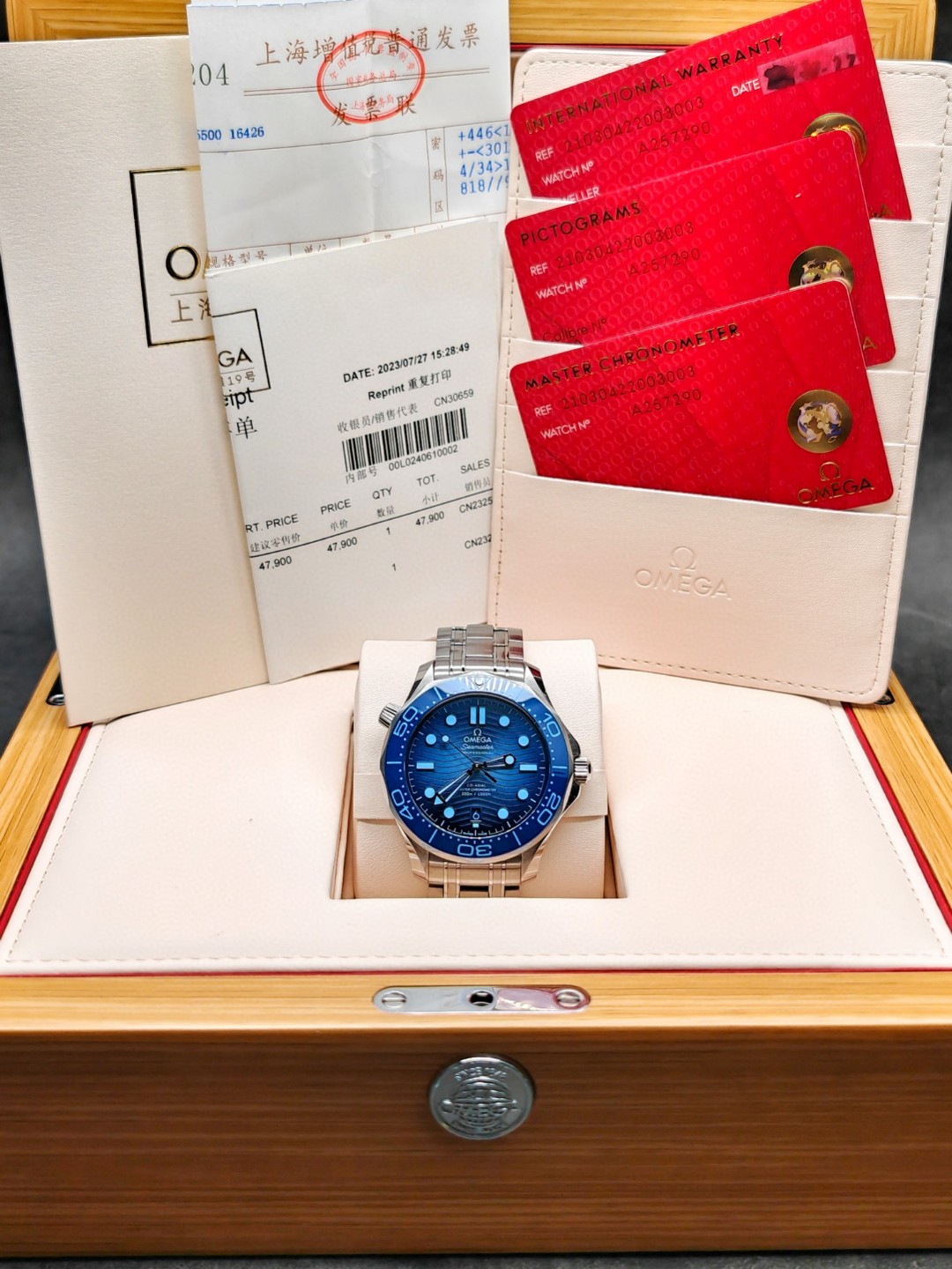 Omega 210.30.42.20.03.003 detail 1