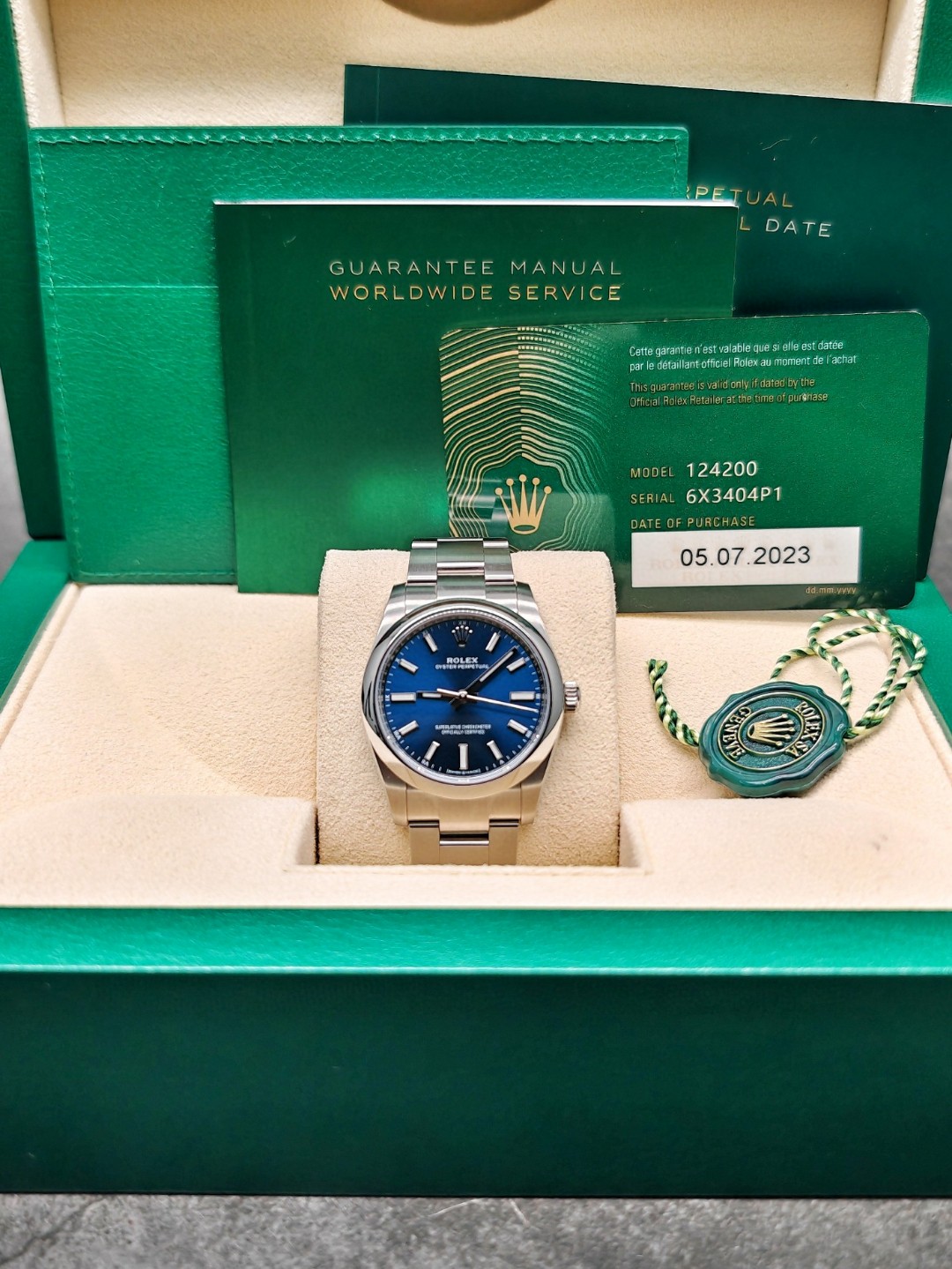 Rolex 124200-000 detail 1