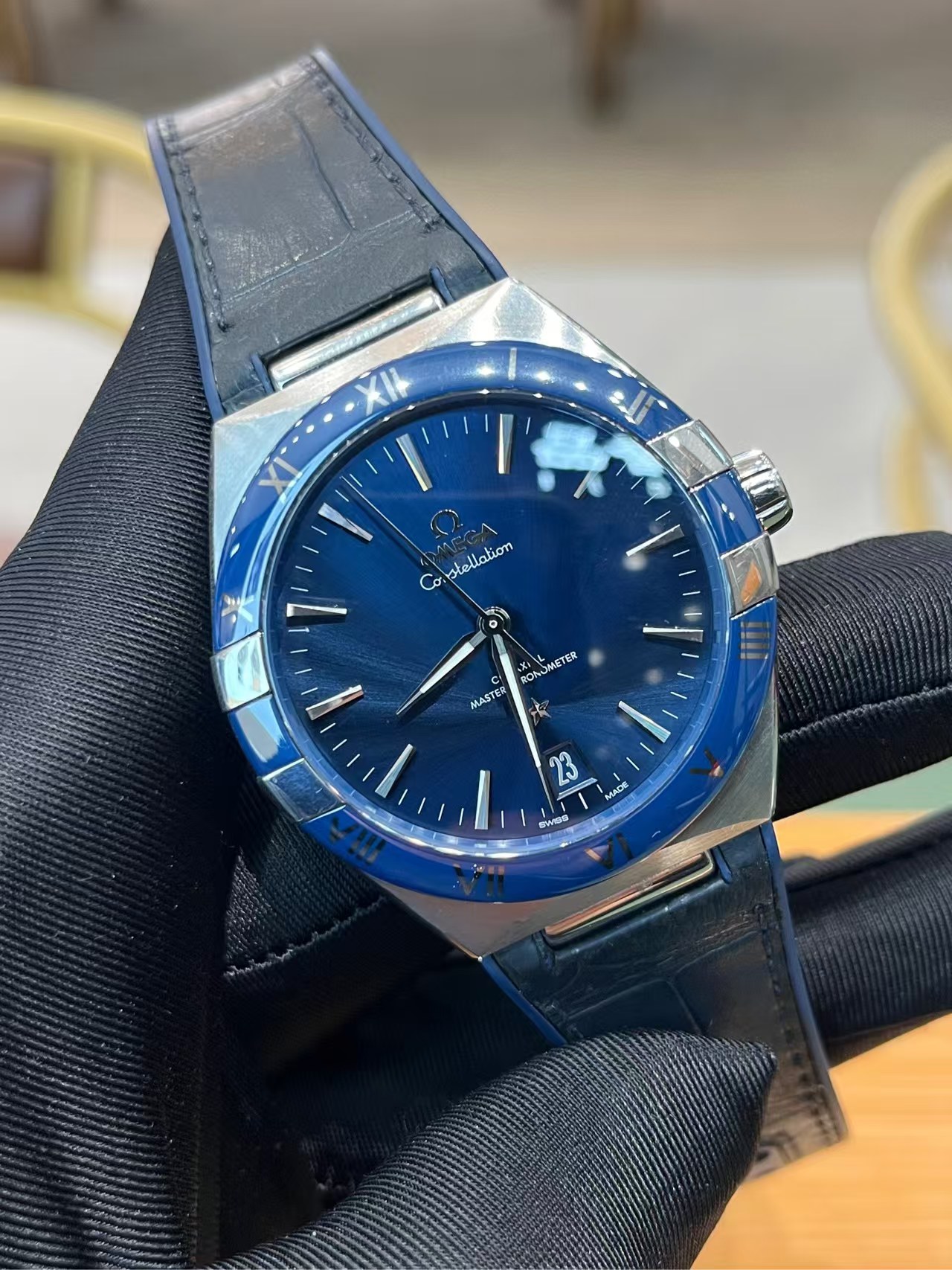 Omega 131.33.41.21.03.001 detail 1