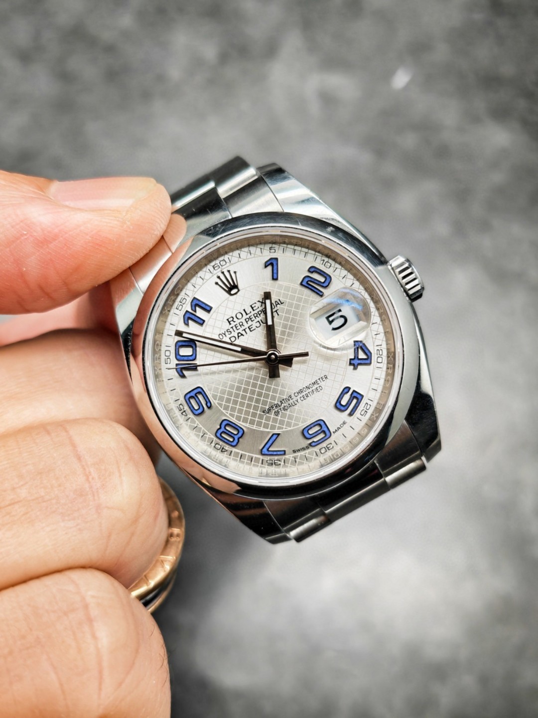 Rolex 116200 detail 4