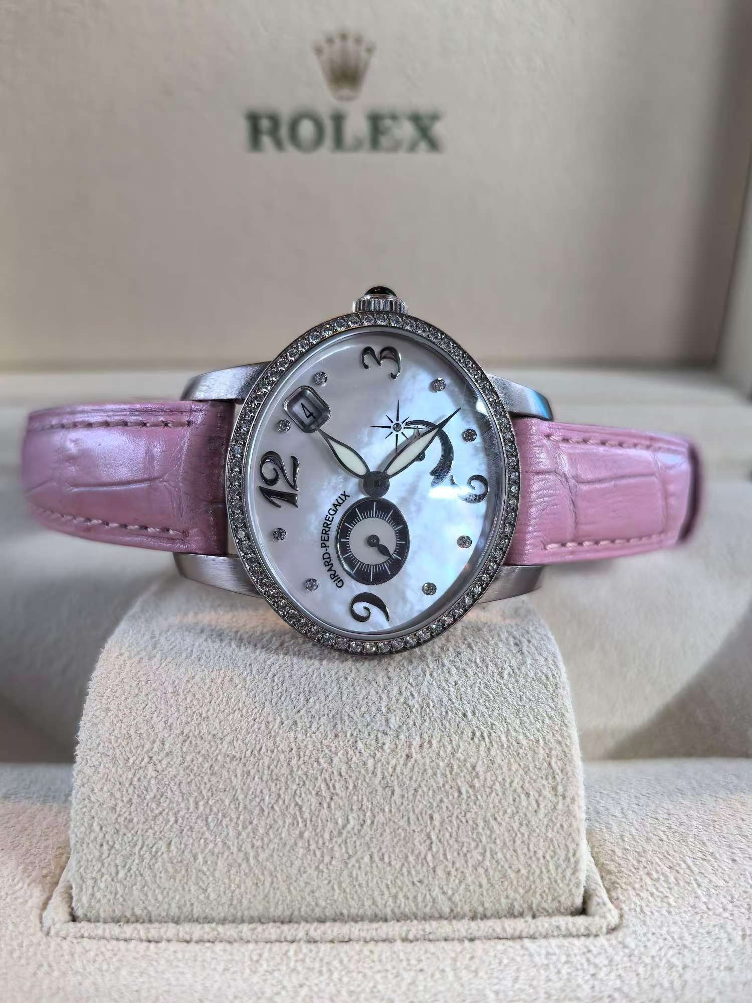 Girard Perregaux 80480D53A761-KK9A detail 2