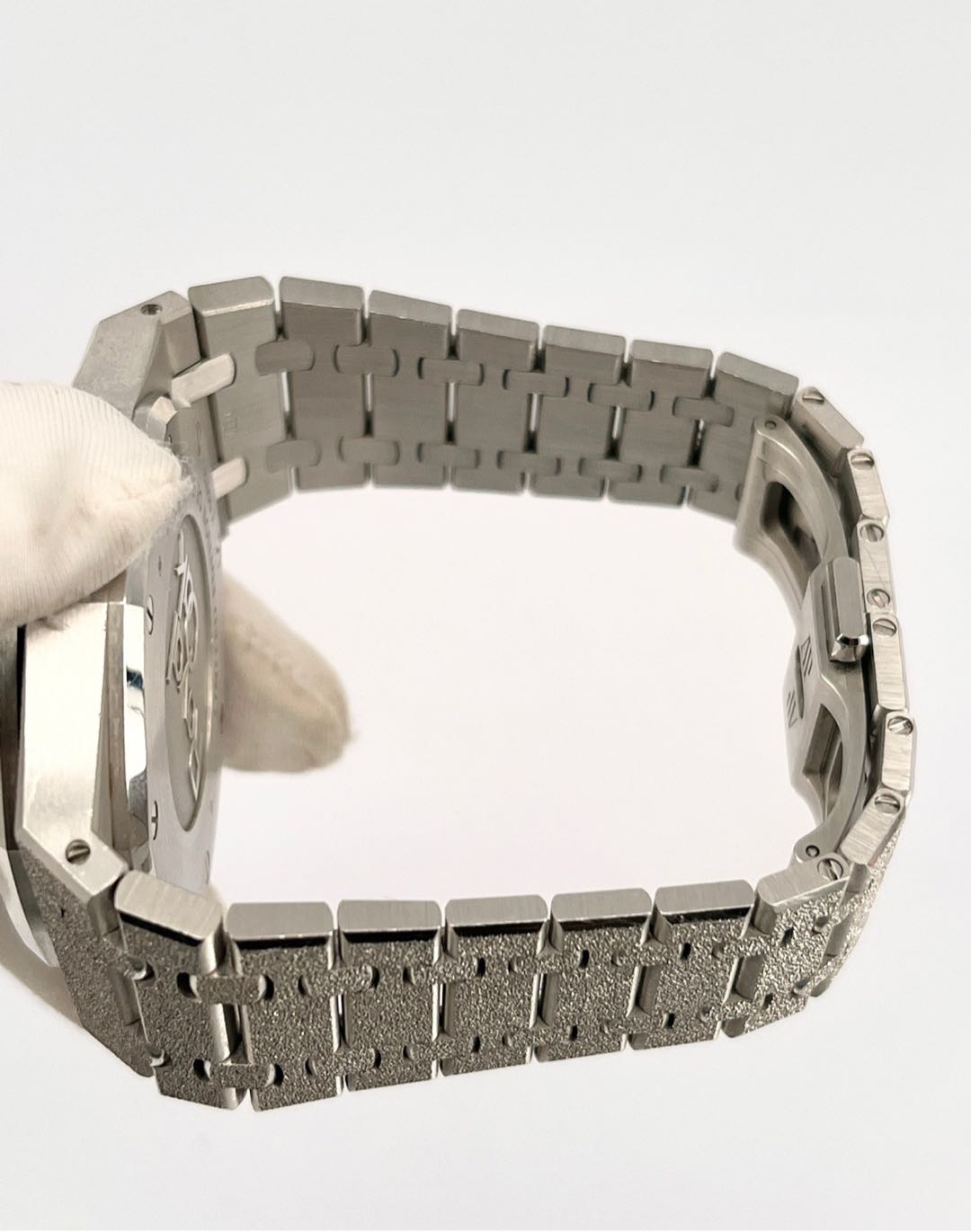 Audemars Piguet 26331BC.GG.1224BC.02 detail 5