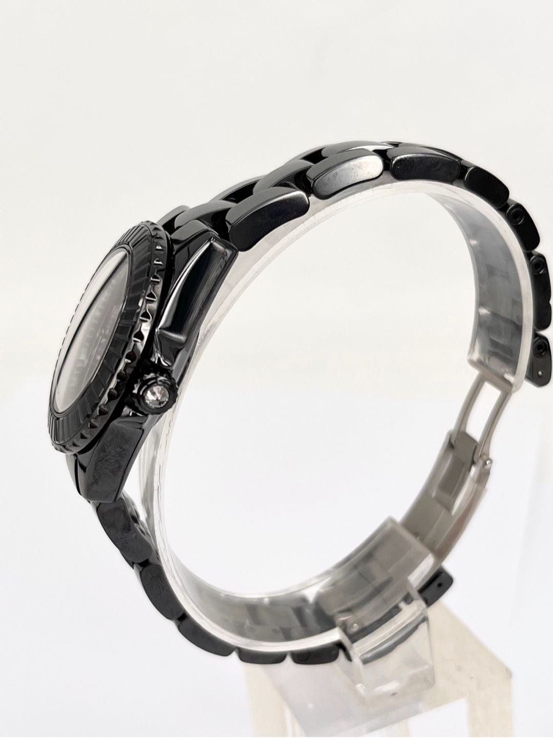 Chanel J12 H6784 detail 3