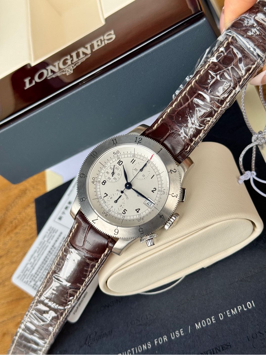 Longines L2.741.4.73.2 detail 1