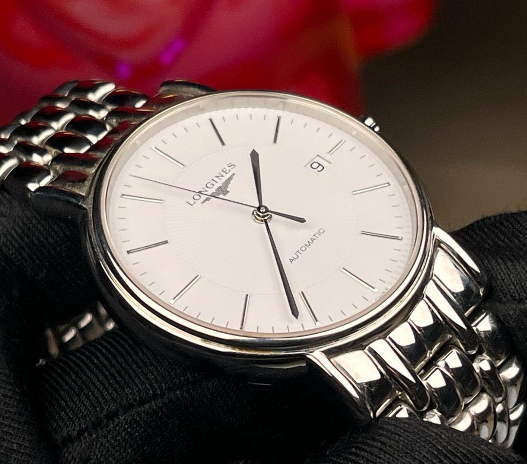 Longines L4.801.4.78.6 detail 2