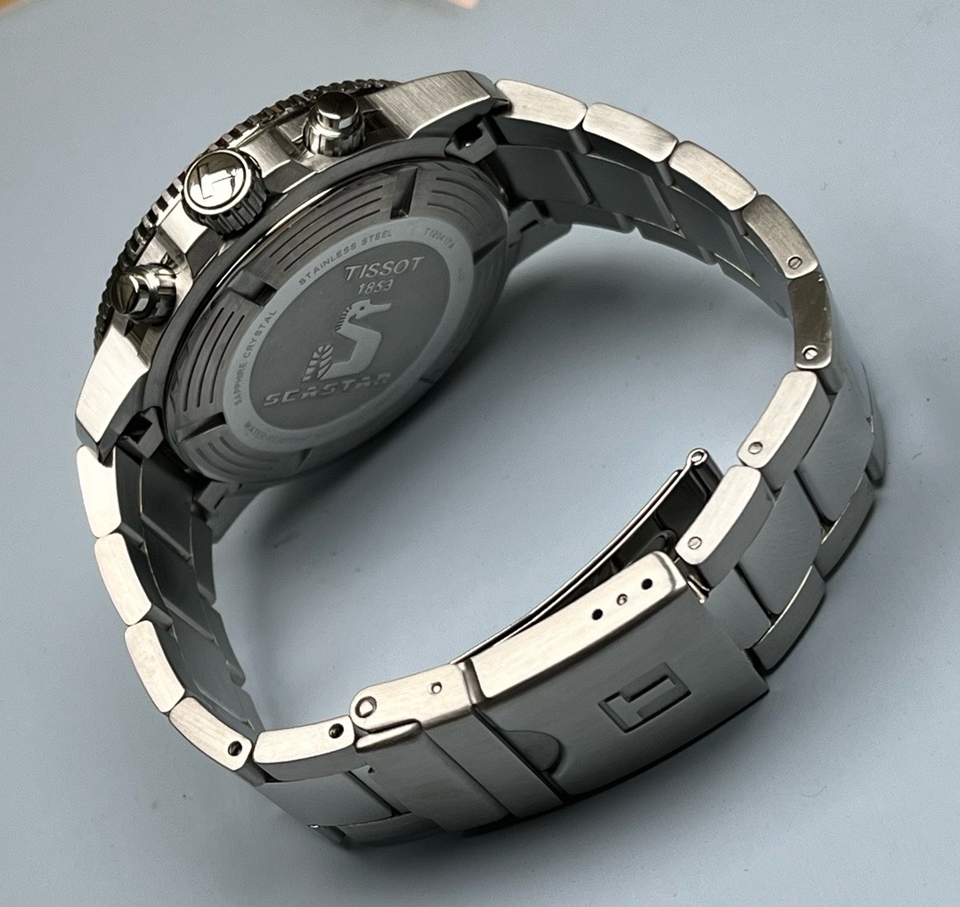 Tissot T1204171104101 detail 5