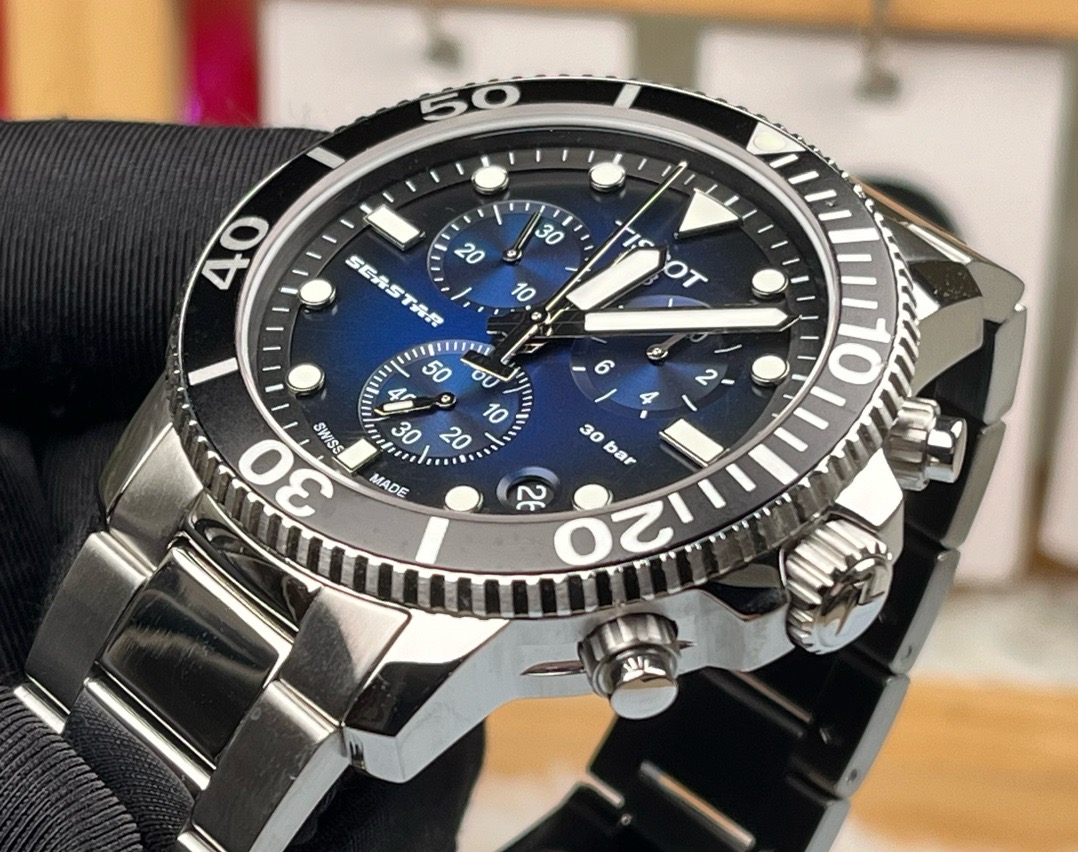 Tissot T1204171104101 detail 7