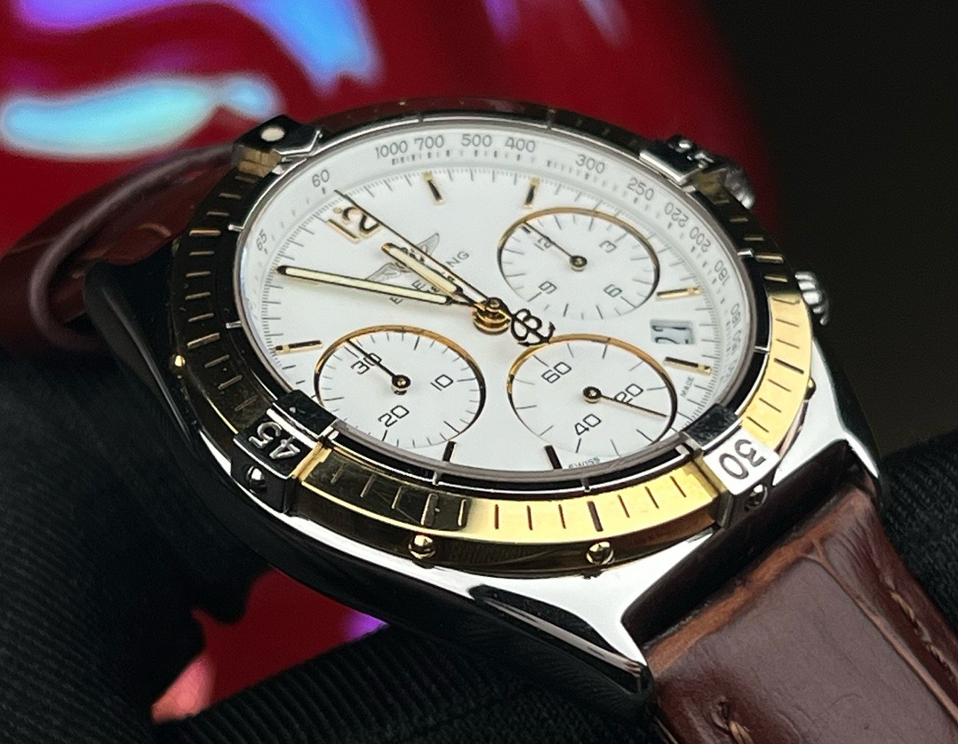 Breitling D55045 detail 2