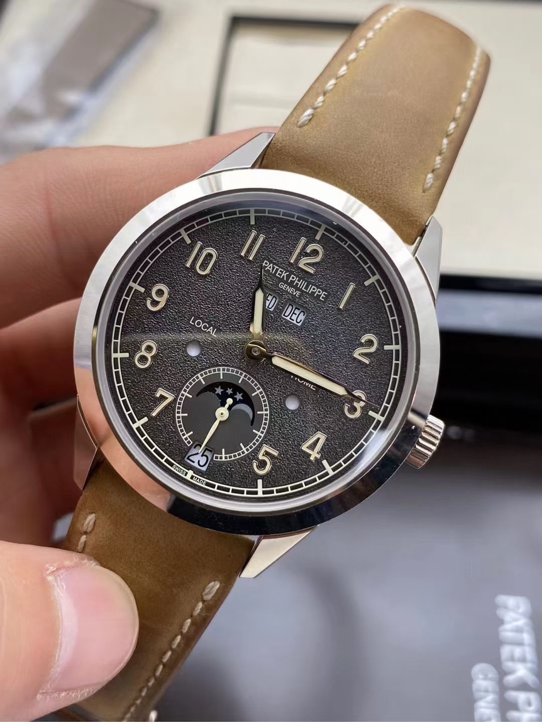 Patek Philippe 5326G-001 detail 2