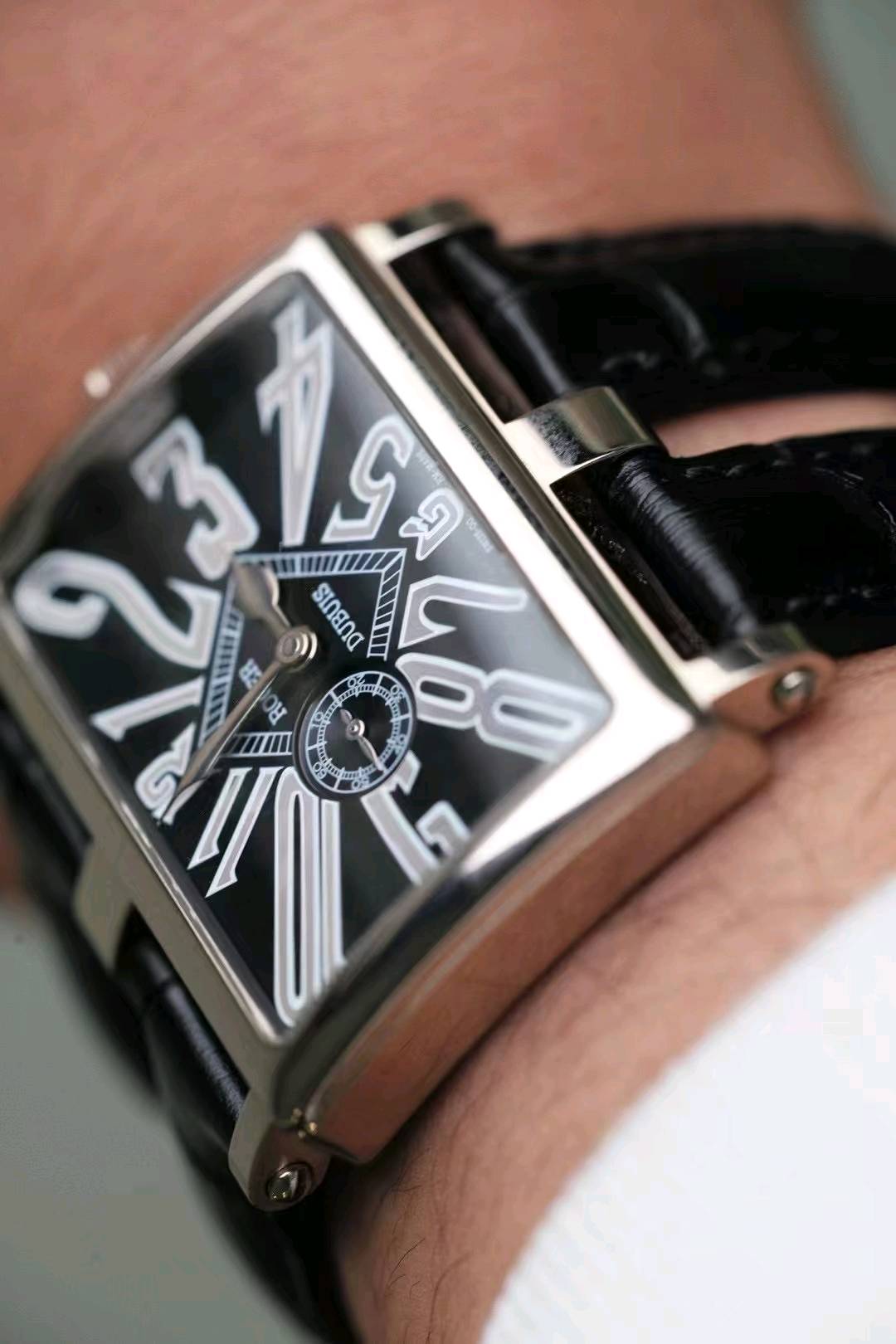 Roger Dubuis Vintage detail 8