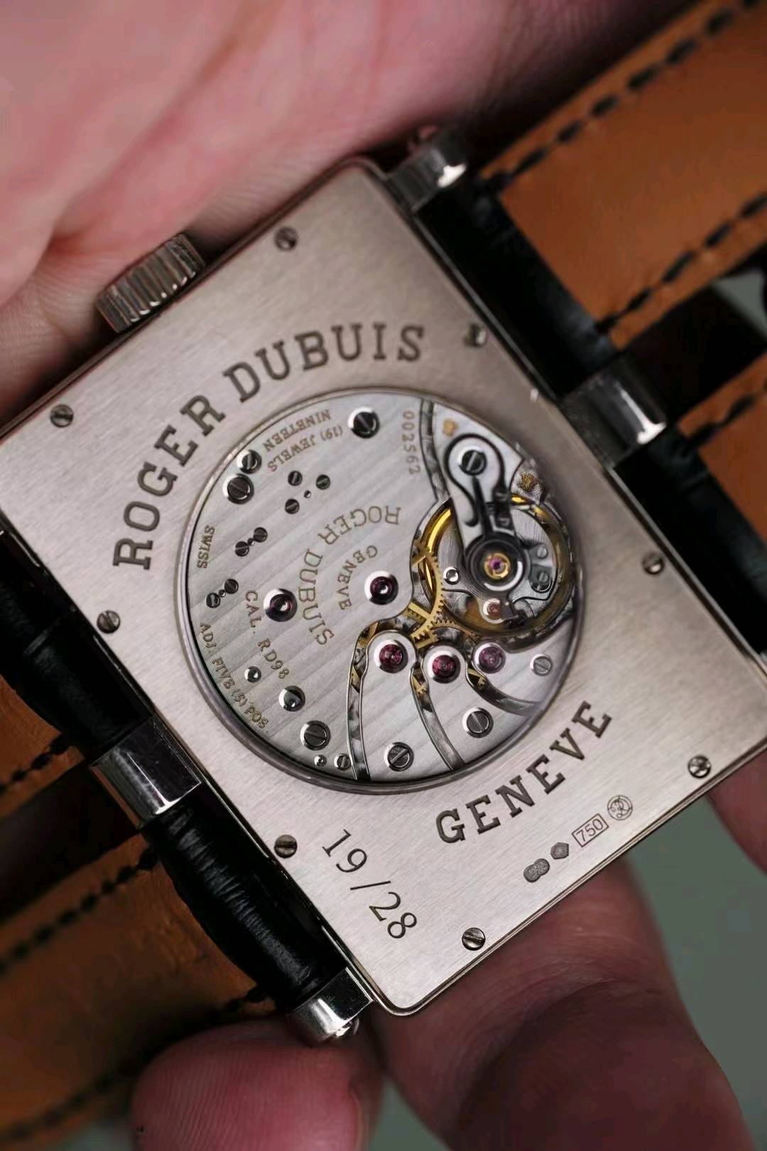 Roger Dubuis Vintage detail 6