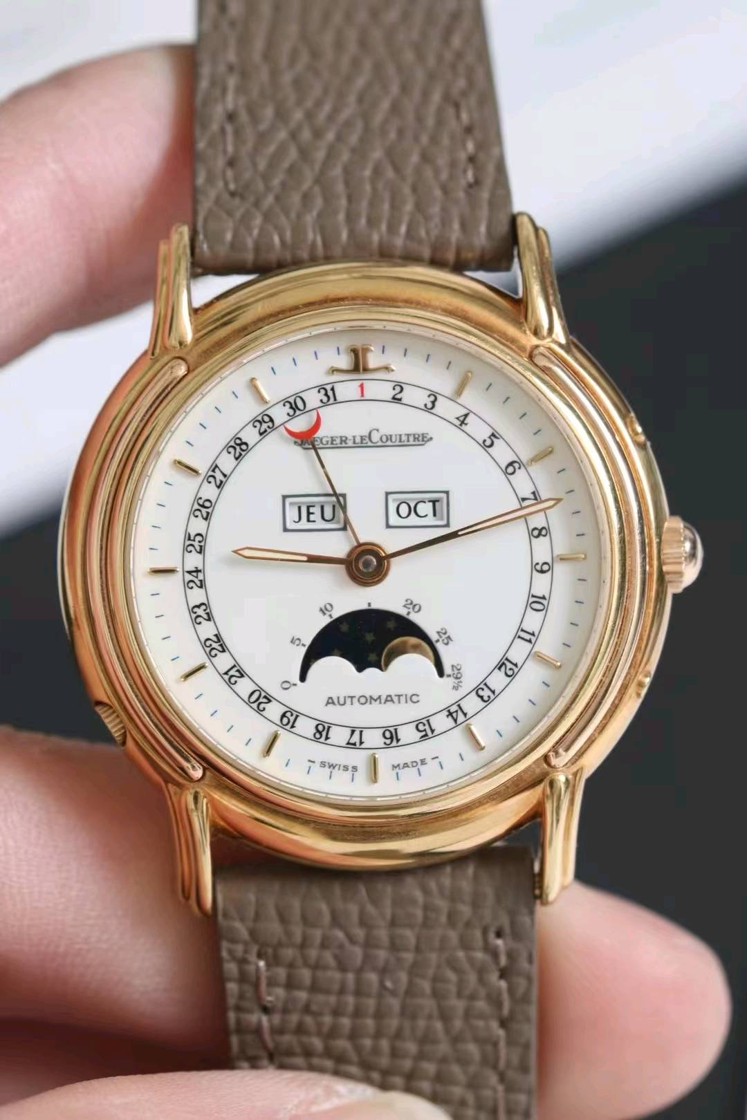 Jaeger-LeCoultre vintage detail 3