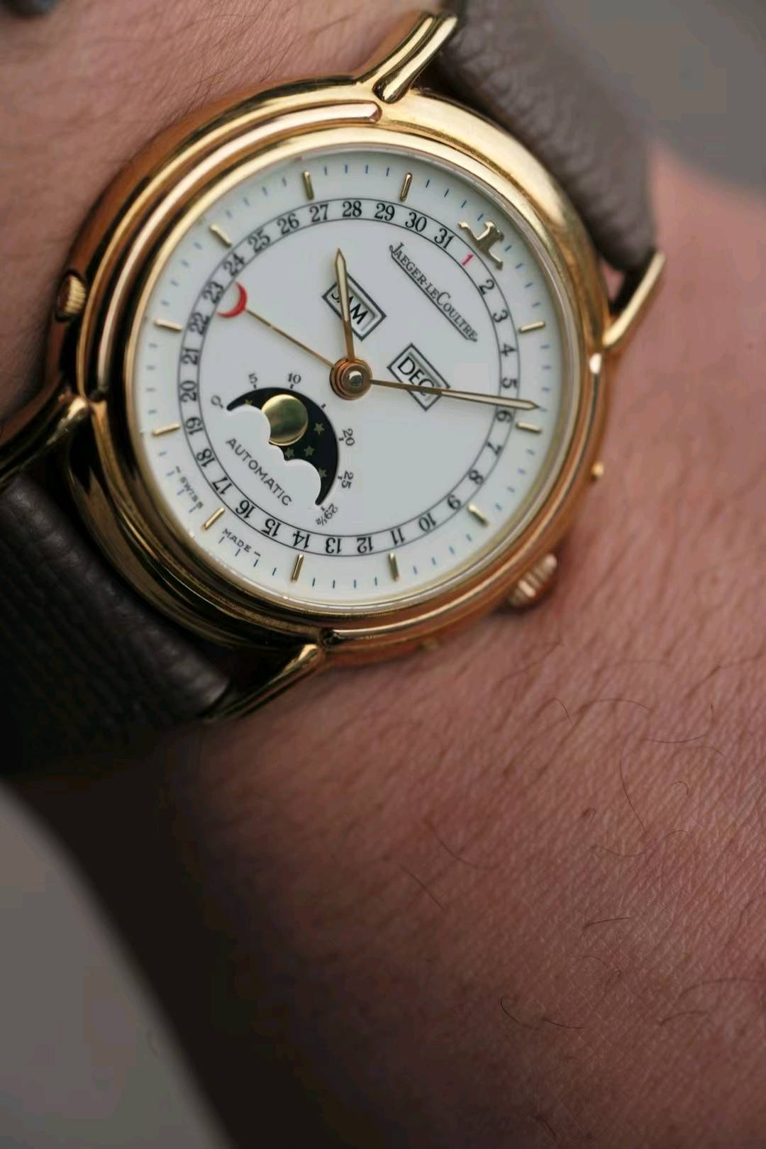 Jaeger-LeCoultre vintage detail 2
