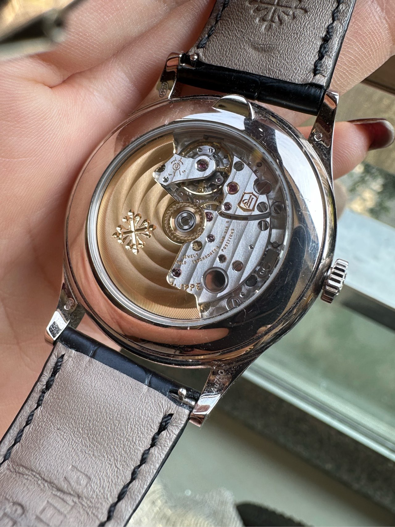Patek Philippe 5396G-014 detail 4