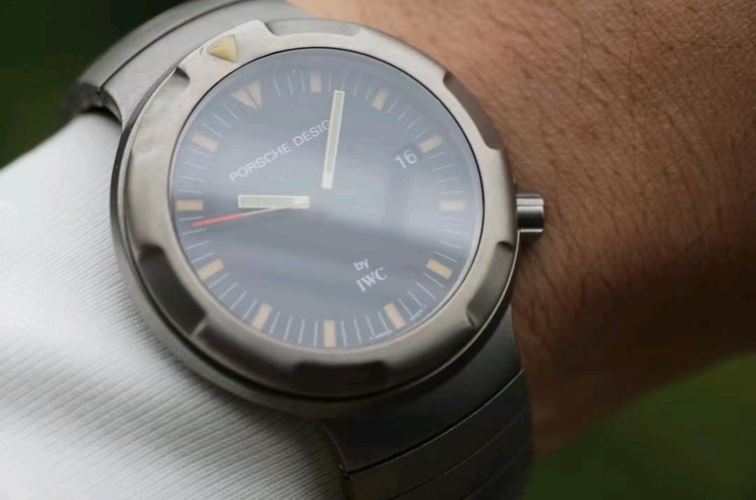 IWC 2000 detail 4