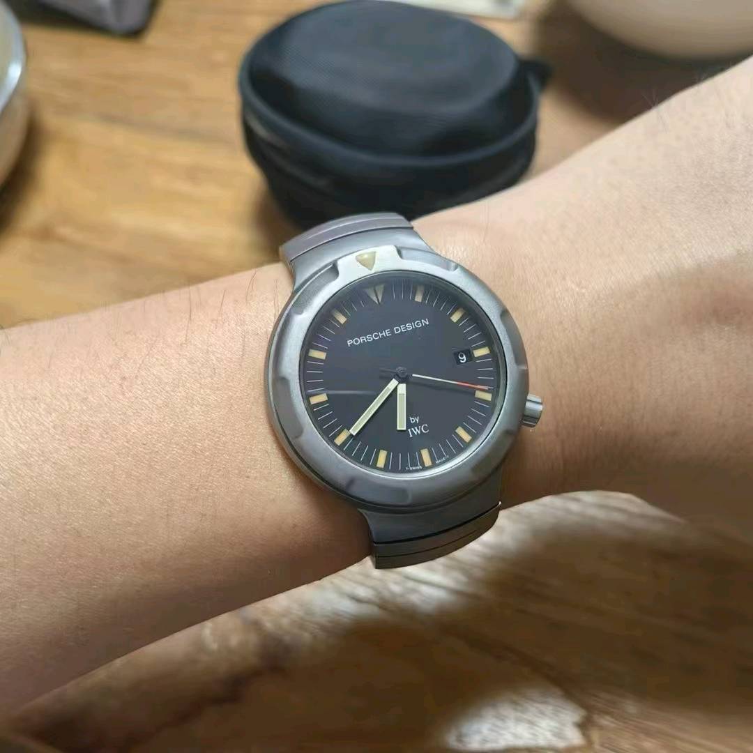 IWC 2000 detail 5
