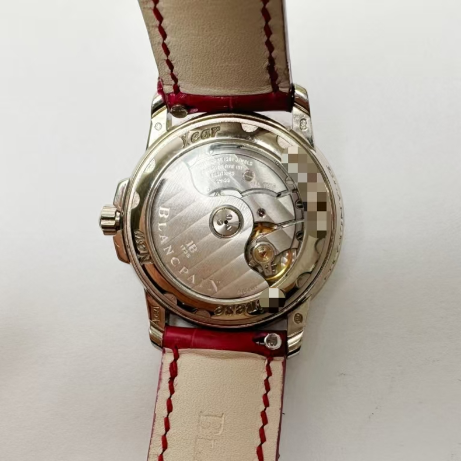 Blancpain 3300-35A28-99B detail 3