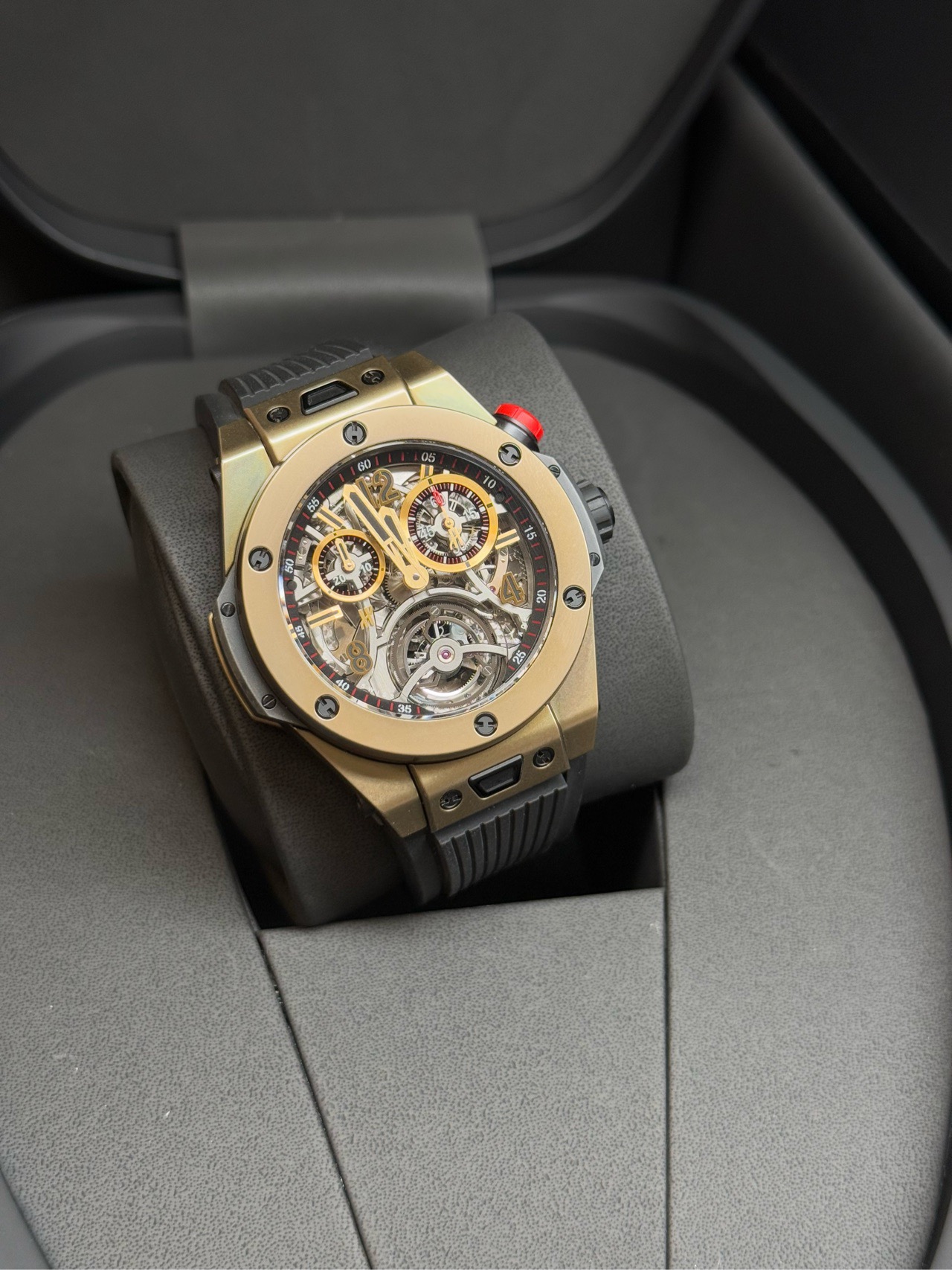 Hublot 404.MX.0138.RX detail 6