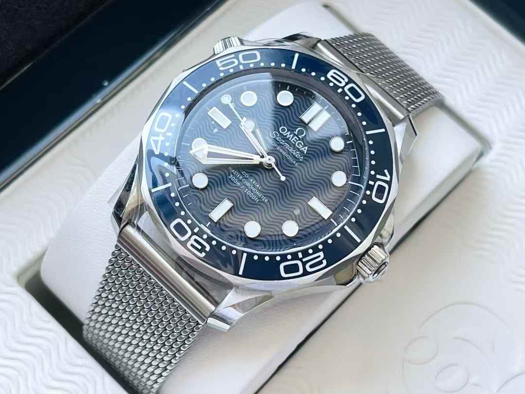 Omega 210.30.42.20.03.002
