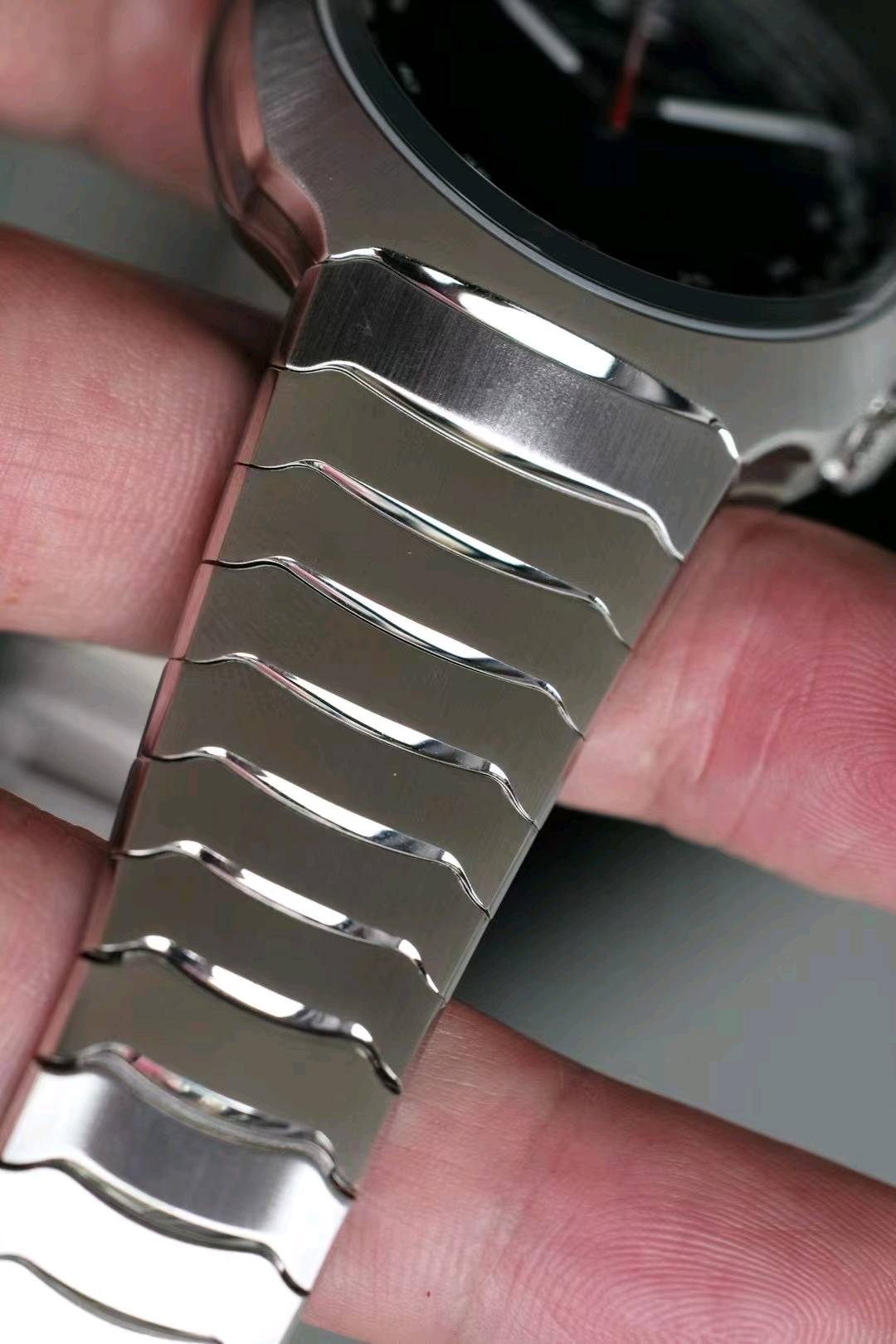 H.Moser & Cie() Vintage detail 2