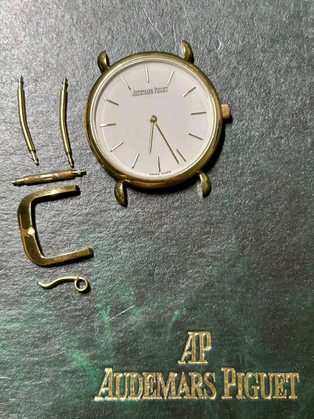 Audemars Piguet 14807BA detail 7