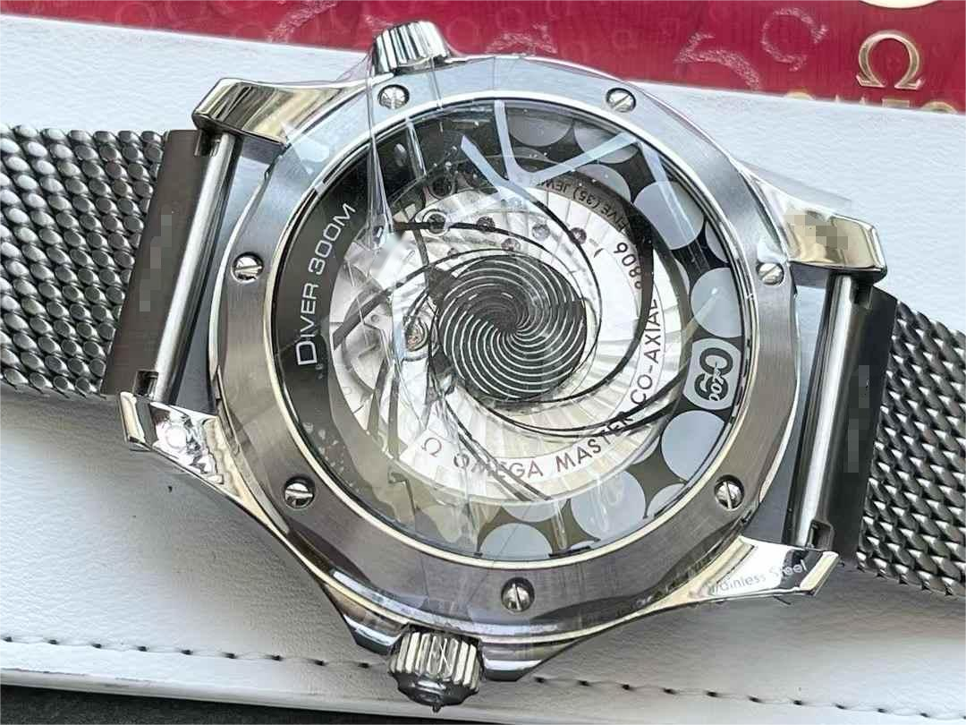 Omega 210.30.42.20.03.002 detail 4