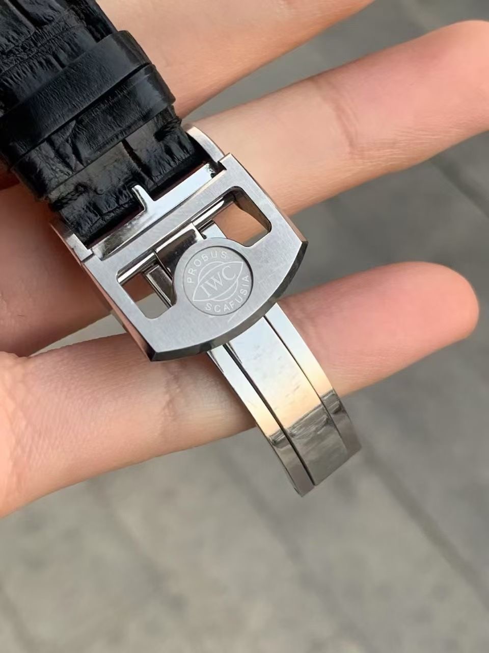 IWC 344203 detail 2