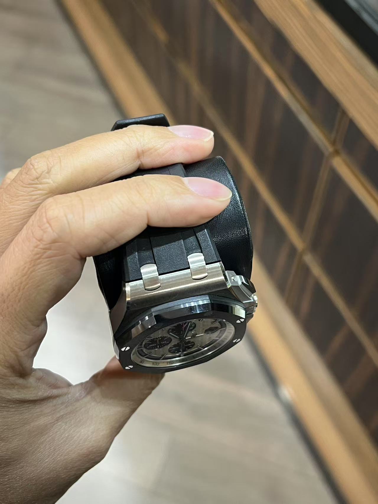 Audemars Piguet 26400SO.OO.A002CA.01 detail 4