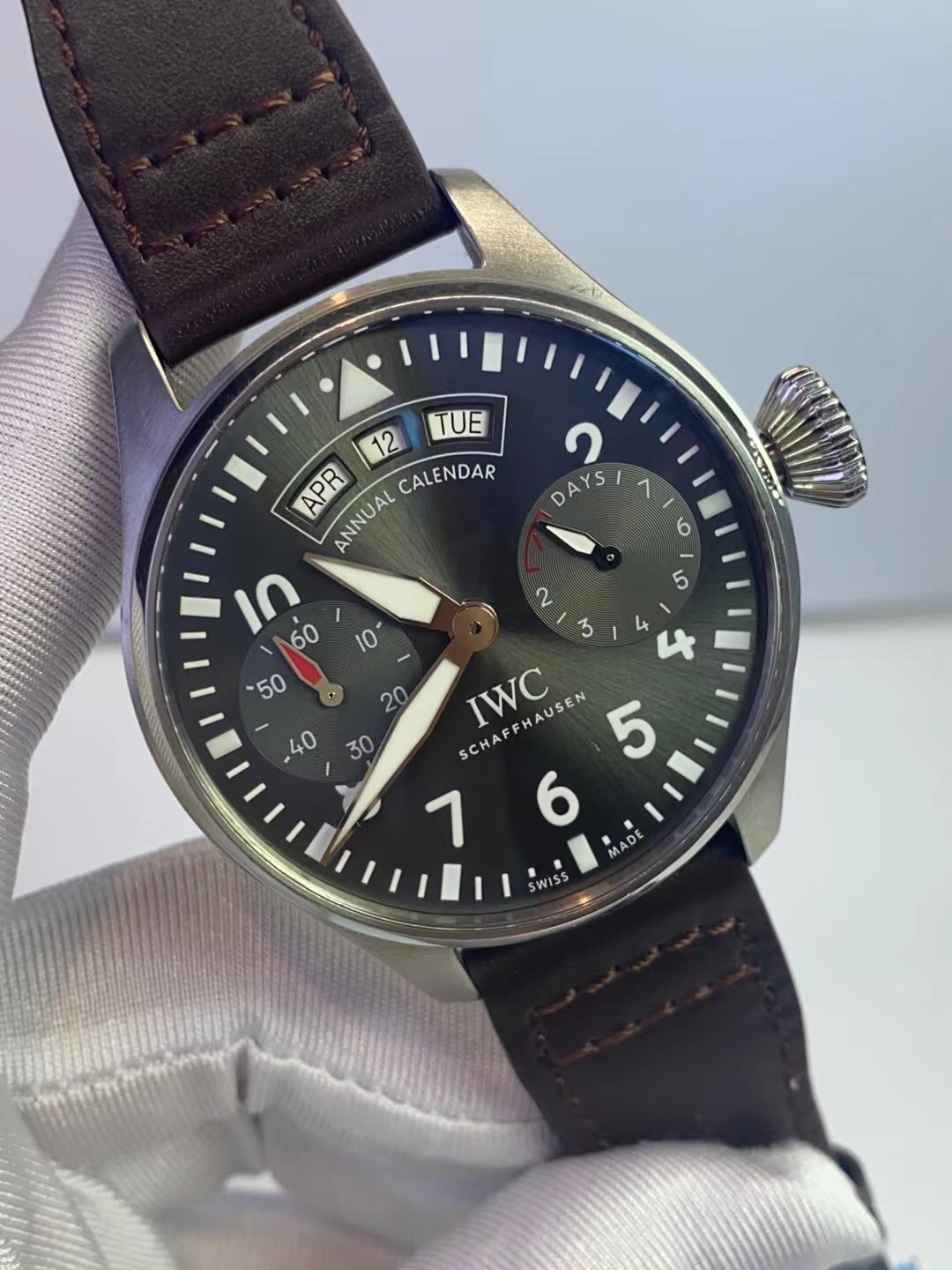 IWC 502702 detail 1
