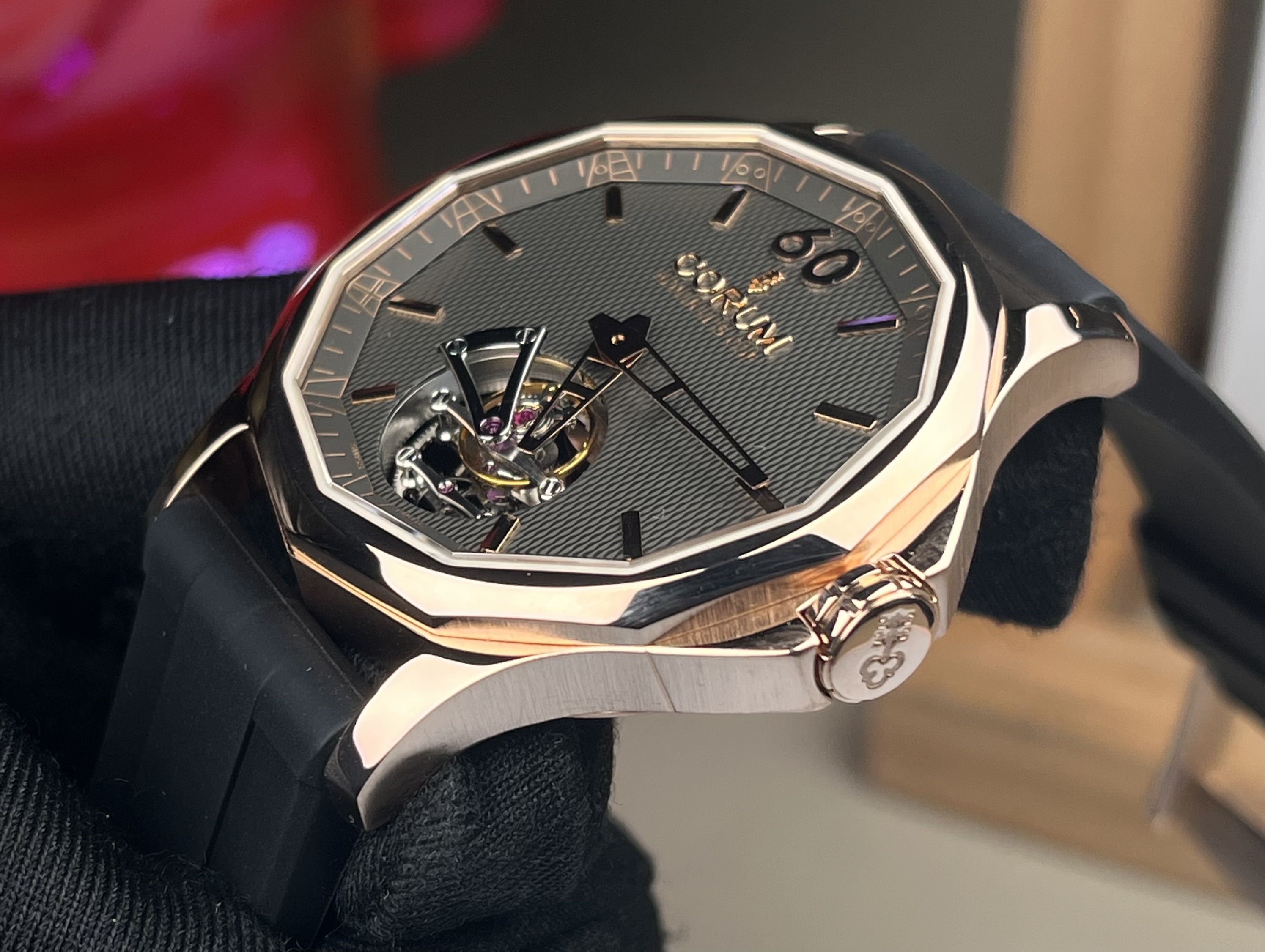 Corum 029.101.55 / 0002 FH12 detail 3