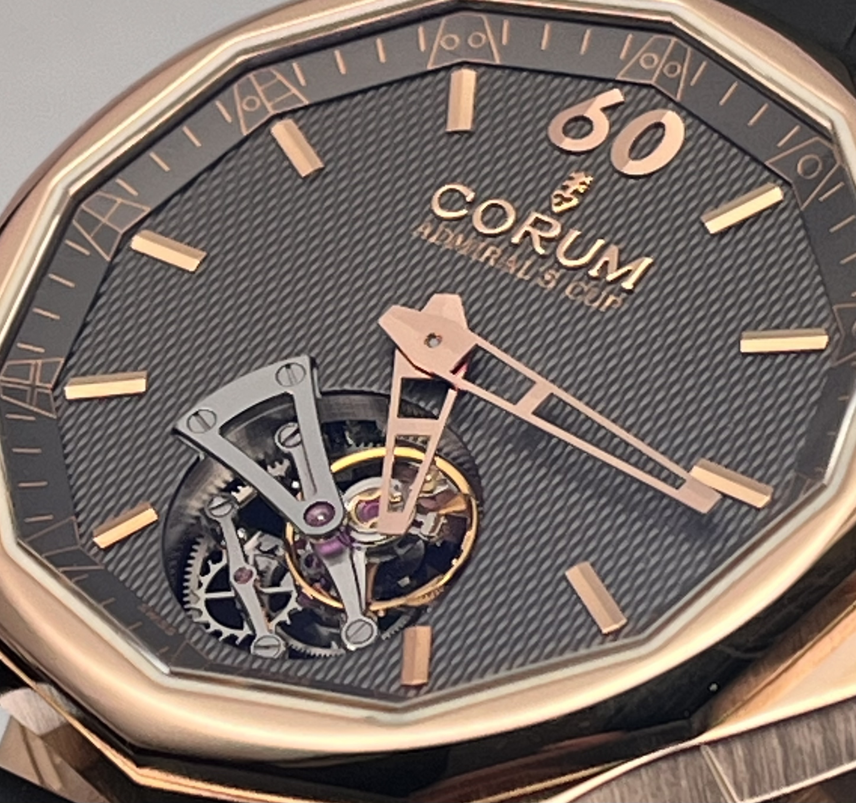 Corum 029.101.55 / 0002 FH12 detail 1