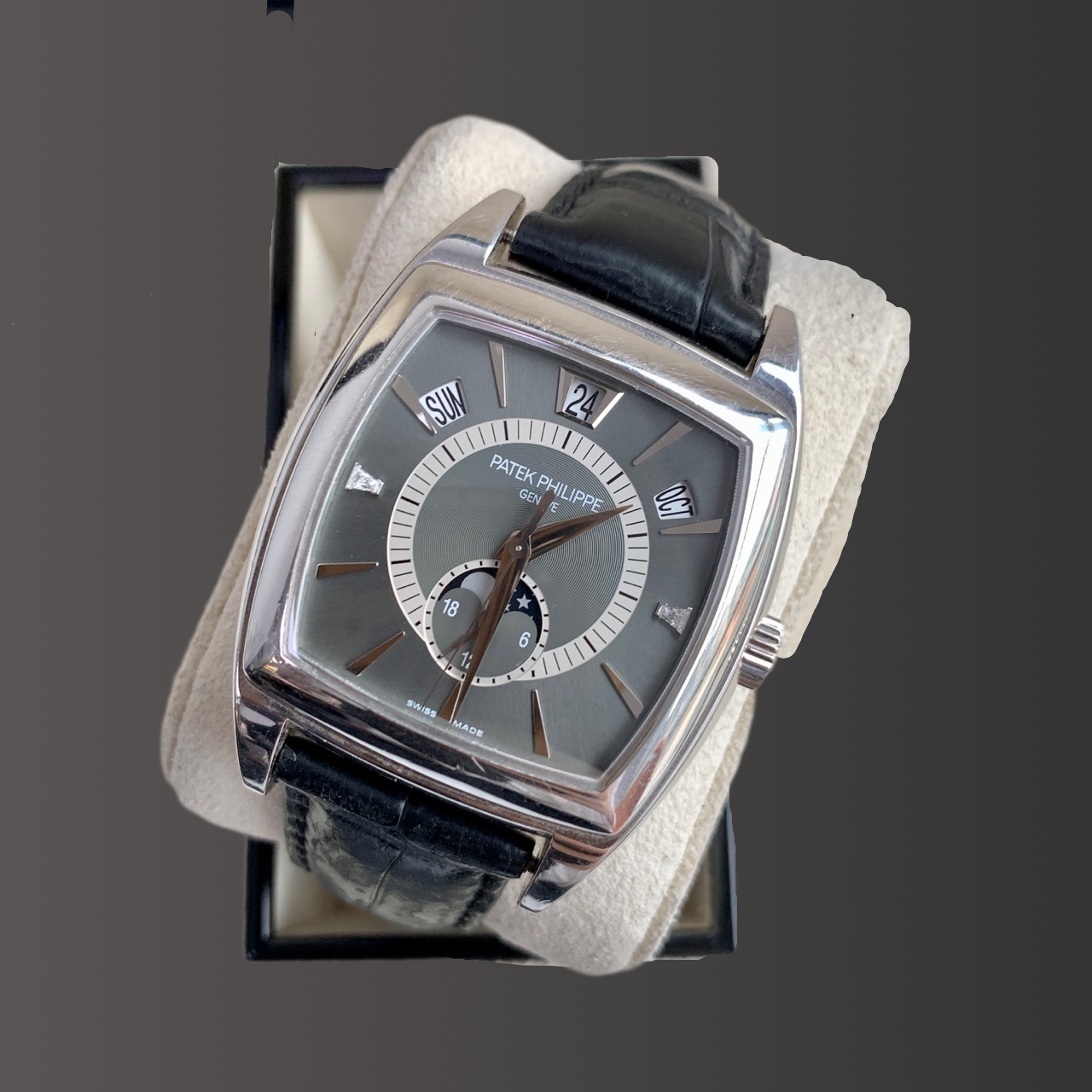 Patek Philippe 5135p detail 1